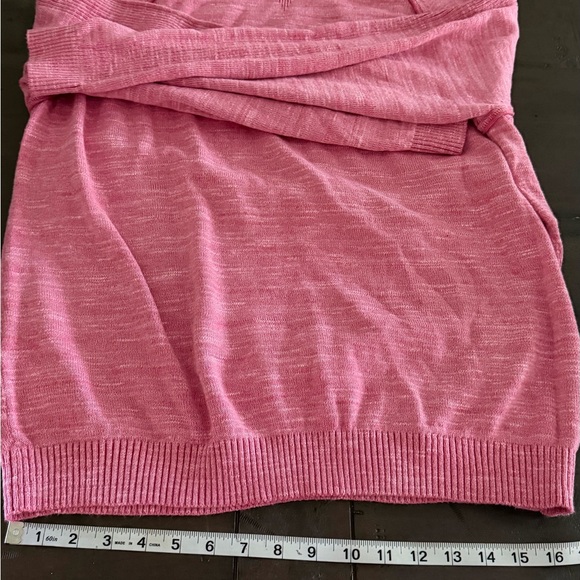 Tommy Bahama Men's Crewneck Sweater in Pink - Picture 5 of 14